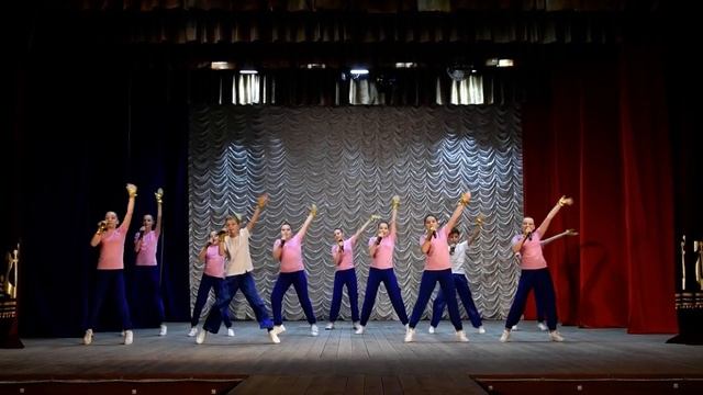 Средняя группа - "Зажигаем звезды" смотреть онлайн