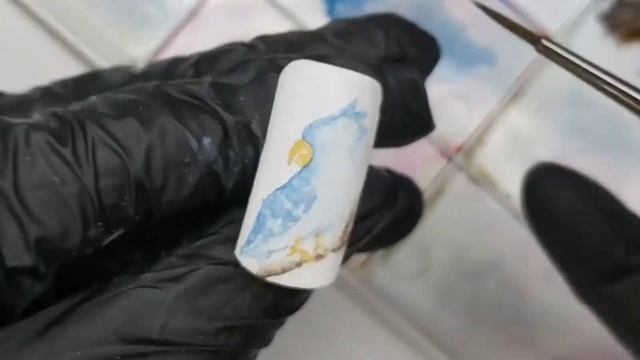 Bидеоурок. Рисуем птицу акварельными красками. Мастер-класс по росписи на ногтях. смотреть онлайн