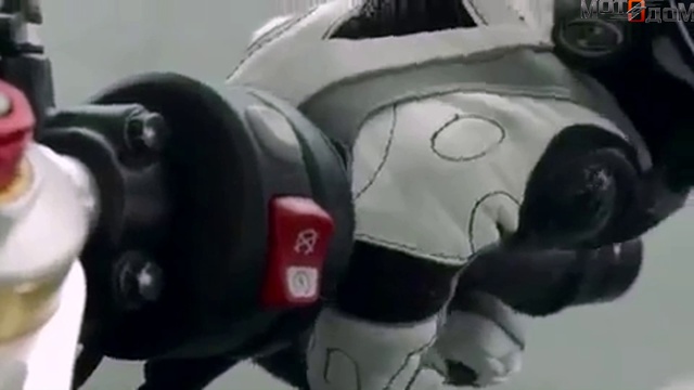 Реклама мотоцикла  BMW