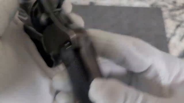 collectable colt revolver, police positive one hundred year old gun, 32 police positive. смотреть онлайн