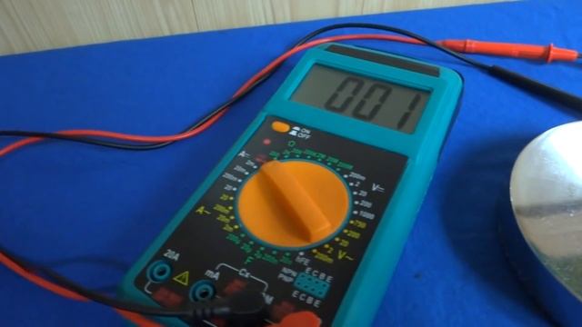 WOW! КРУТОЙ МЕТАЛЛОИСКАТЕЛЬ! всего на одном ГЕРКОНЕ и Магнитах! смотреть онлайн