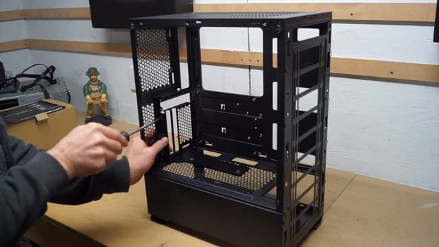 How to fit the Phanteks PH-VGPUKT_02 Vertical GPU Bracket. | Guide смотреть онлайн