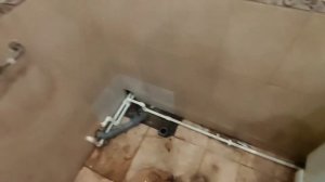 Показываю, как душевую кабину поменять на ванну / Как не правильно делать сантехнику / АйДаМастера