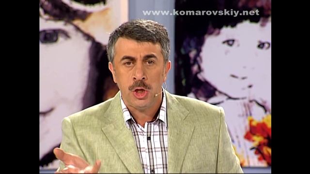 С какого возраста приучать ребёнка к горшку? - Доктор Комаровский смотреть онлайн