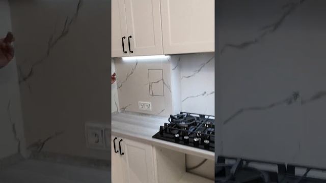 Перегородка, кухня и тумба для цветов разделяющая балкон. смотреть онлайн