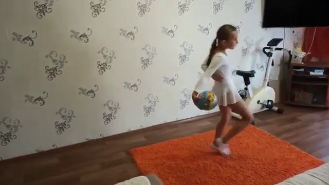 Художественная гимнастика танец мяч смотреть онлайн