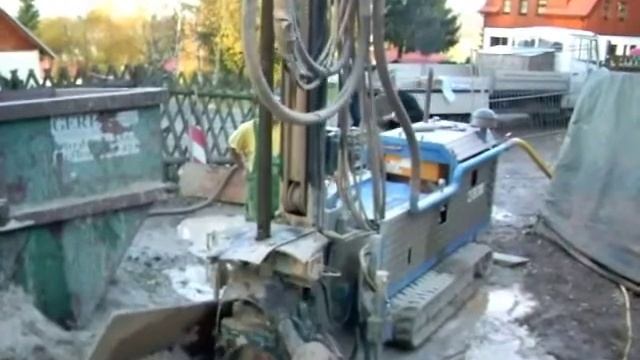 Бурение с бетонитовой глиной смотреть онлайн