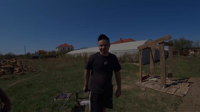 ДАЧНЫЙ ТУАЛЕТ СВОИМИ РУКАМИ ЗА 0 РУБЛЕЙ #2 ЩЕНОК ЗАСТРЯЛ В СЕТКЕ ! смотреть онлайн