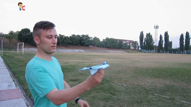 БУМАЖНЫЙ САМОЛЕТ С ЭЛЕКТРОДВИГАТЕЛЕМ. СБОРКА смотреть онлайн