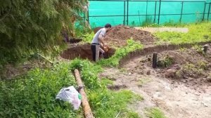 Какой глубина траншею нужно копать под воду и канализацию