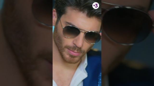 Она думала, ее босс — старик с причудами, но оказалось... #shorts смотреть онлайн