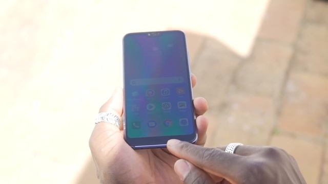 Honor 10 Unboxing and First Look смотреть онлайн