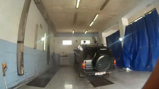 Opel Frontera . Помыл двигатель смотреть онлайн