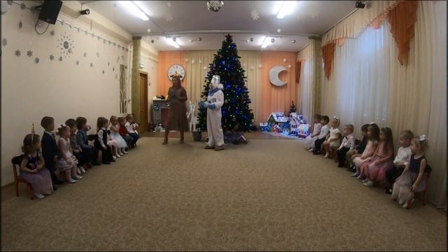 Новогодний утренник 2022/2023 гр. 8 "Малыши" смотреть онлайн