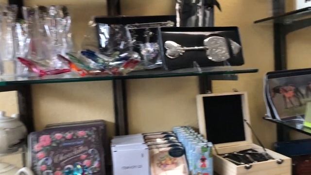 Разворовали Мерс, Чайный магазин, 5 guys, Волмарт и картошка-качок • Наша жизнь в США смотреть онлайн