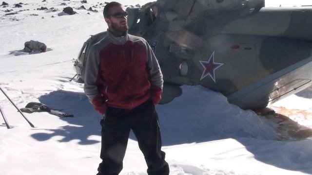 Эль МИ-8 на склоне Эльбруса 4820 м.. смотреть онлайн