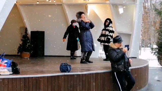 Замело закружило Танцы в парке Горького Харьков Январь 2022 смотреть онлайн