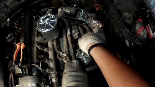 Замена топливного фильтра Мерседес дизель W211 200 cdi 2006, рестайлинг, своими руками за 5 минут. смотреть онлайн