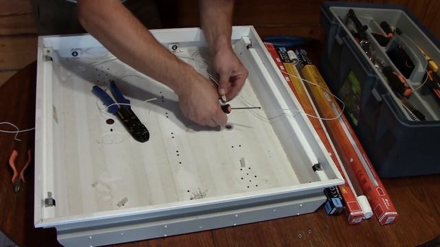 Переделка светильника под светодиодные лампы, своими руками. смотреть онлайн