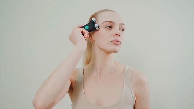 Микротоковый массажер для лица GESS Sfera смотреть онлайн