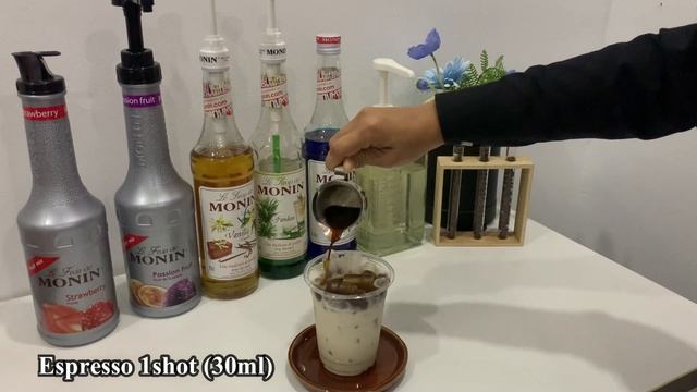 Cafe Vlog EP.1246 | Iced Brown Coffee Latte | Brown Sugar Coffee | Coffee Recipe