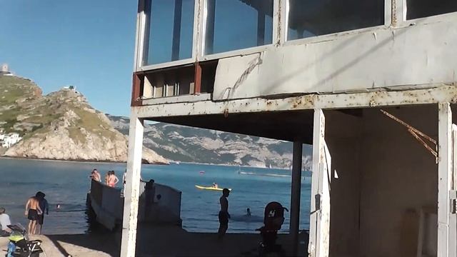 Балаклава. Мраморный пляж. Вечер 13 июня... смотреть онлайн