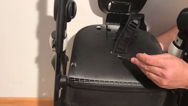 How to Remove the Harness from a Bugaboo Fox / Fox2 Seat смотреть онлайн