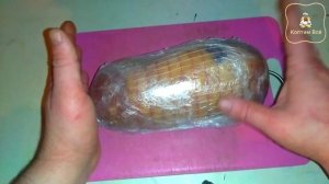 Рулет из свиной рульки варено-копченый. Очень вкусно получается;)