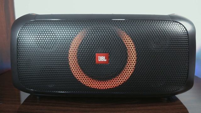 JBL PARTYBOX On-The-Go Subwoofer Bass Test смотреть онлайн