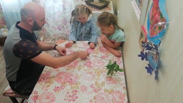 Фокус с катушкой ниток. смотреть онлайн