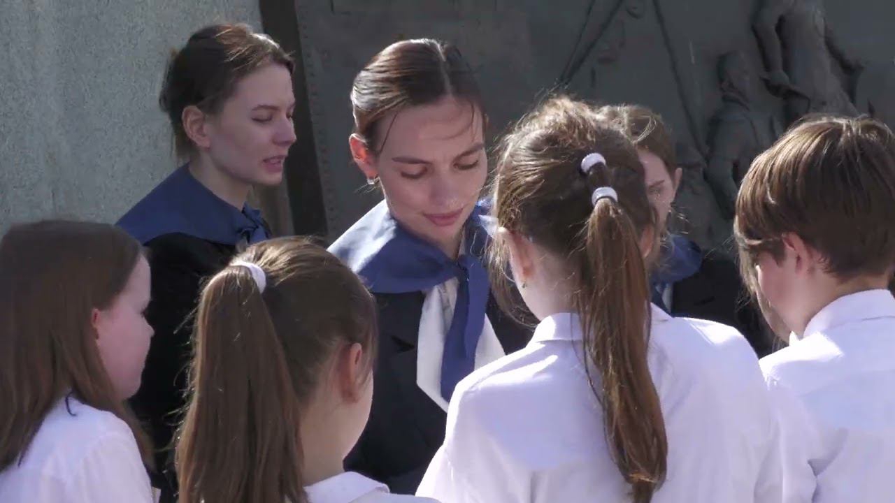 «Travelers» смотреть онлайн