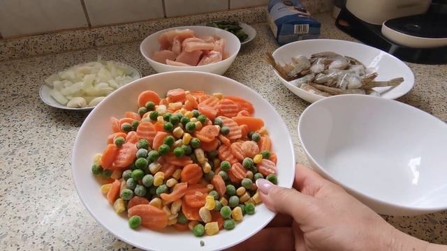 Вышла на Работу* Впечатления* Плов по Испански*(Paella)*Закупки в Lidl* смотреть онлайн
