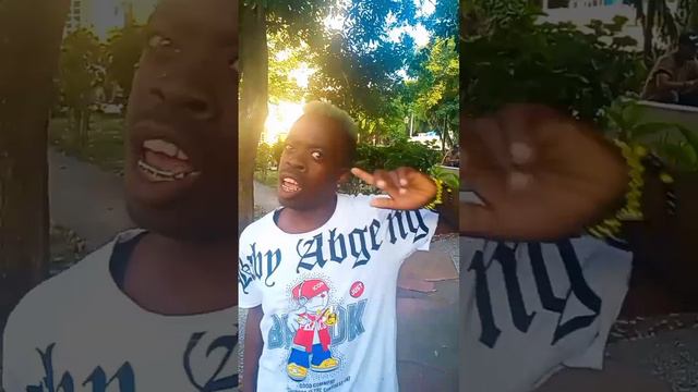 Lachy el iyabo choca con Marlon el guapo Natural смотреть онлайн