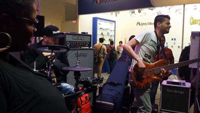 Let's get it on-Shirma and Daniel @Messe 2015 смотреть онлайн