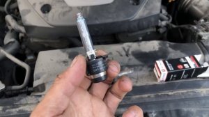 Infiniti fx35 fx45 installing new xenon bulb in headlight Mitsuji установка ксеноновых лампочек