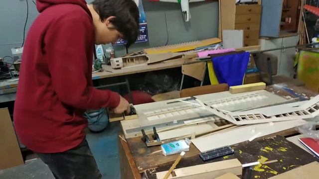 Как сделать планер? В моделярне у сына. Польша - Aeroklub Łódzki