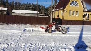 Уборка снега мотоблоком