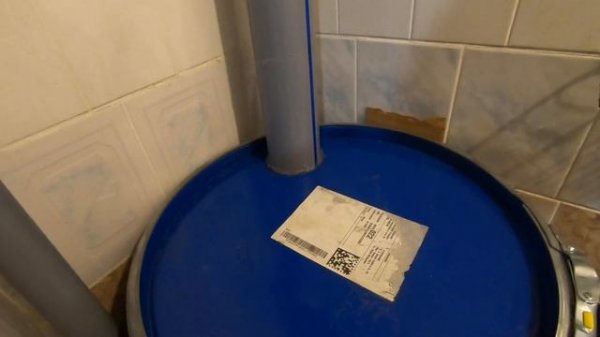 Септик из бочки своими руками в гараже. С био бактериями.