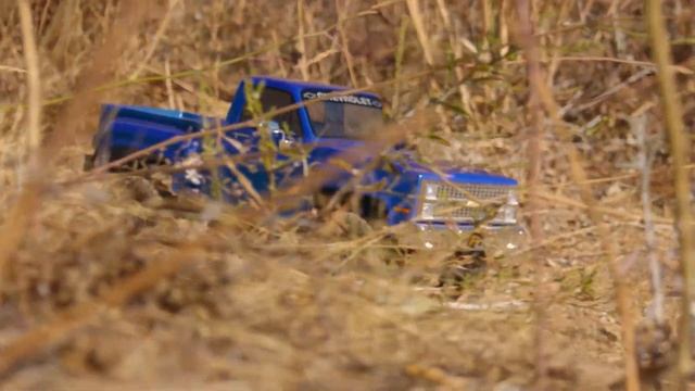 NEW Crawler Alert! - Axial Base Camp K10 смотреть онлайн