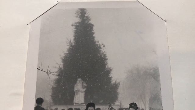 1957 года Семейный старый альбом также с фотографиями и военных смотреть онлайн