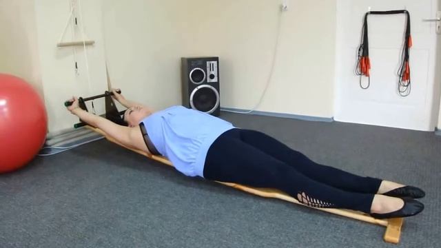 Тренажёр. Вытяжение позвоночника первичные упражнения)_xvid_xvid смотреть онлайн