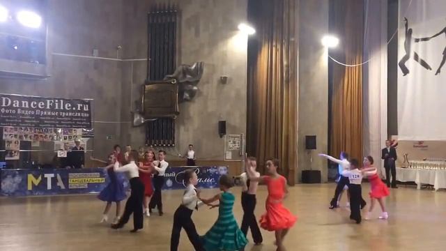 15.01.2017 Дети-2 (10-11) 8 т (2 место) Ча-ча-ча Рыжов Павел-Петрова Виктория смотреть онлайн