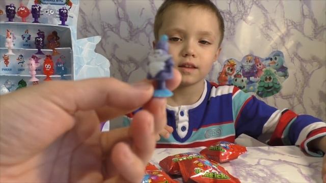 Распаковка бонстиков 4. Мы заморозили бонстиков и они меняют цвет! Нам попались редкие бонстики! смотреть онлайн