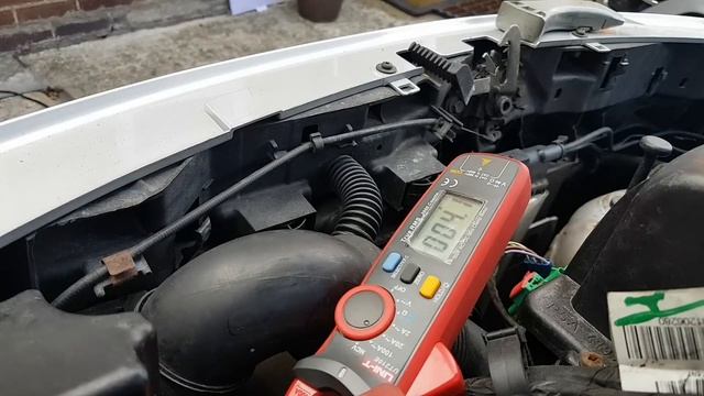 Citroen C3 ABS light on. Error C1380 recirculation pump. Fault finding and repair. смотреть онлайн