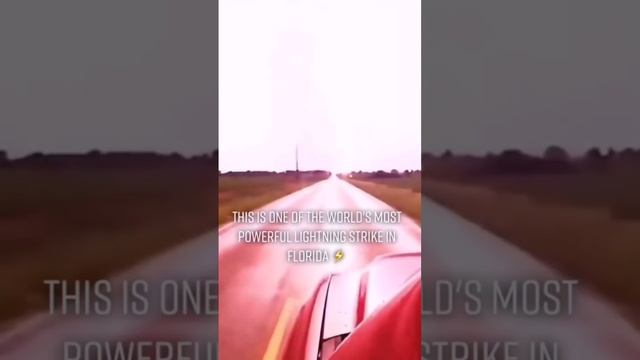 Один из сильнейших ударов молнии в штате Флорида