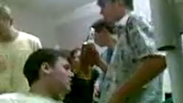 первокурсник против пятикурсника.3gp смотреть онлайн