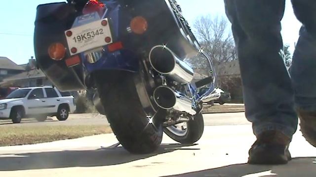 VTX 1300R DRILLED OUT EXHAUST смотреть онлайн