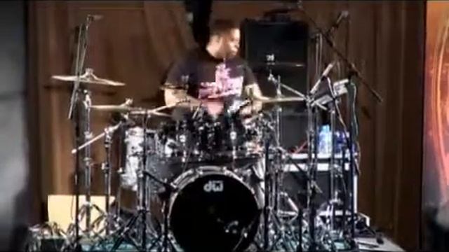 Aaron Spears at the London Drum Show 2012 (1).mp4 смотреть онлайн