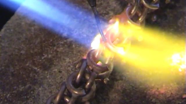 Пайка проволочным припоем-цепь Бисмарк -часть1 смотреть онлайн