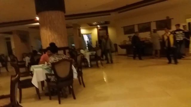 ЧЕМ КОРМЯТ ТУРИСТОВ В ЕГИПТЕ ??? ))... названия смотреть онлайн